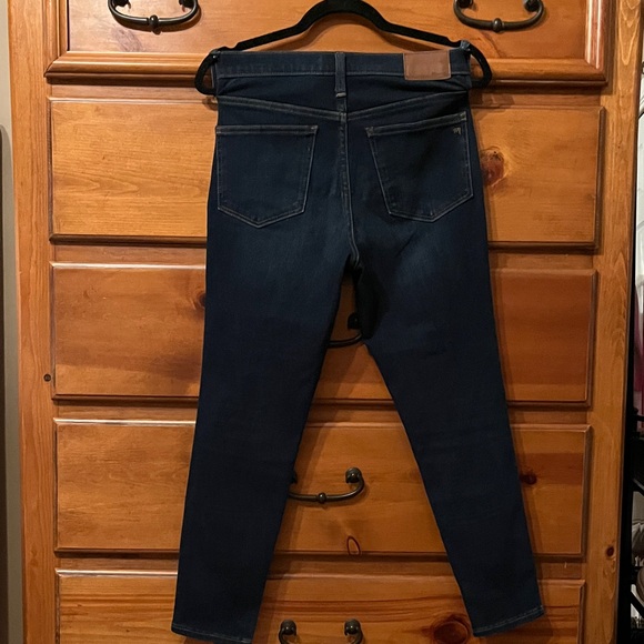 Madewell Stretchy High Rise Dark Indigo Jeans. - Picture 2 of 5